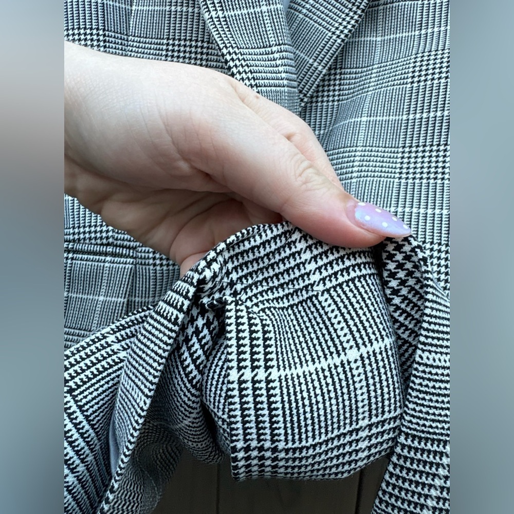Alice + Olivia Arias Blazer Strong Shoulder Jacket Black White Glen Plaid - Picture 11 of 12